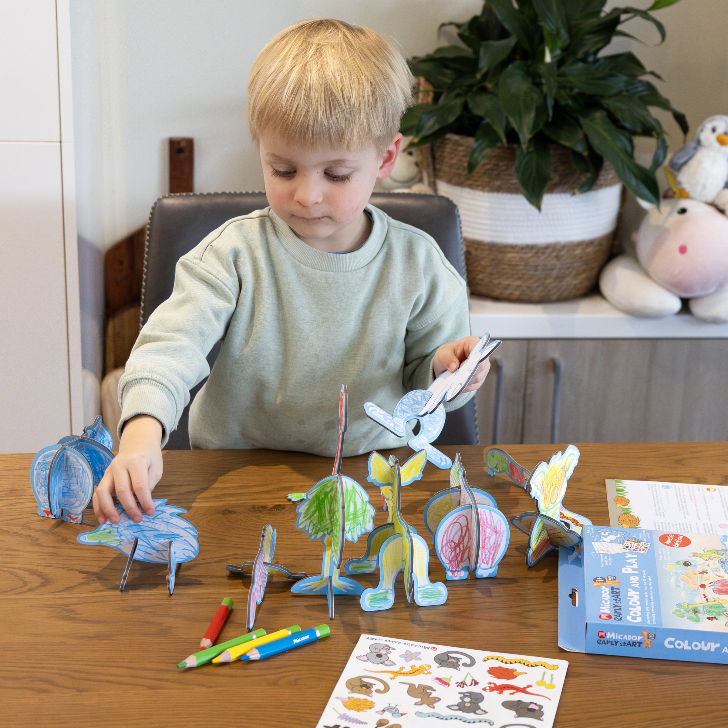 Colour and Play - Aussie Edition FSC Mix early stART