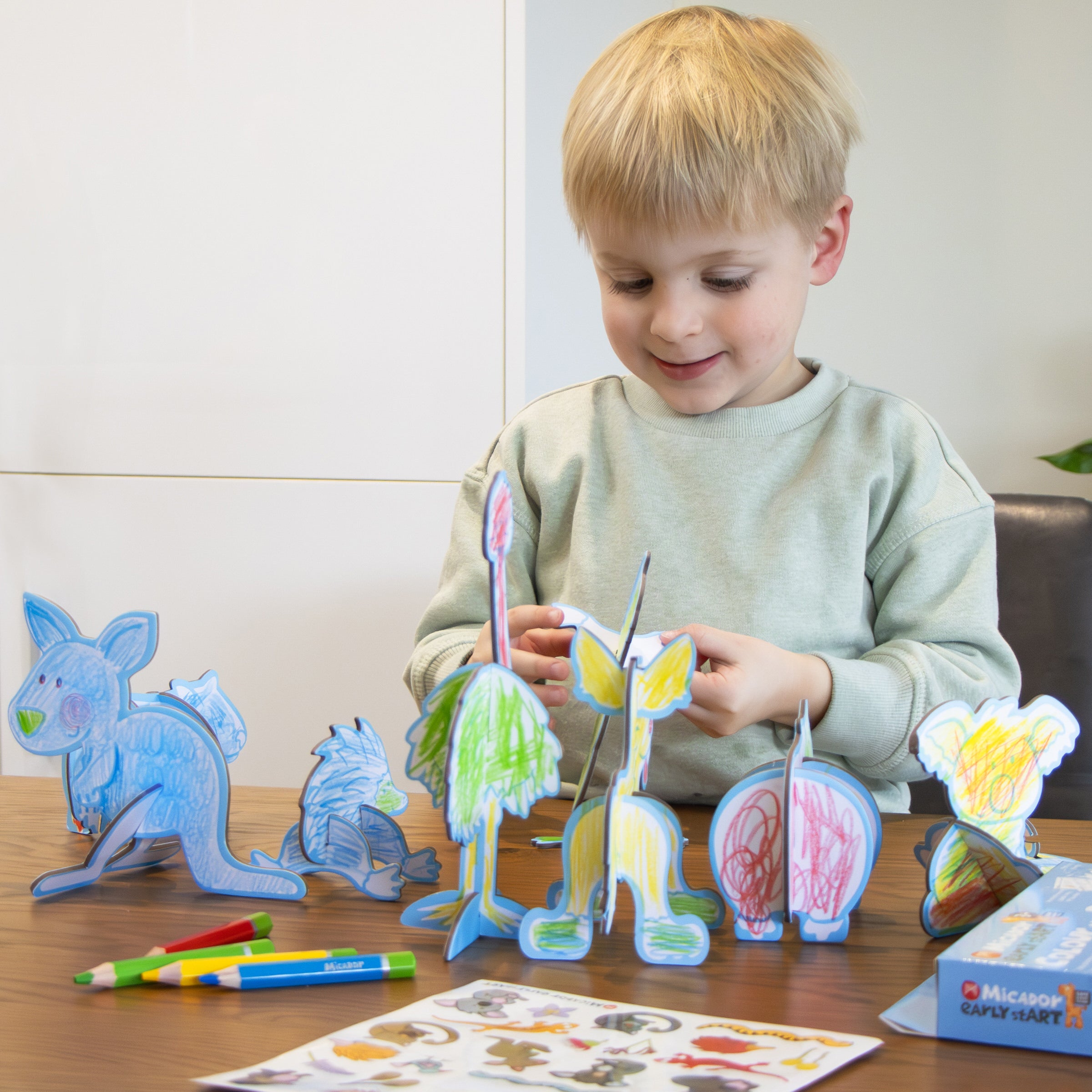 Colour and Play - Aussie Edition FSC Mix early stART