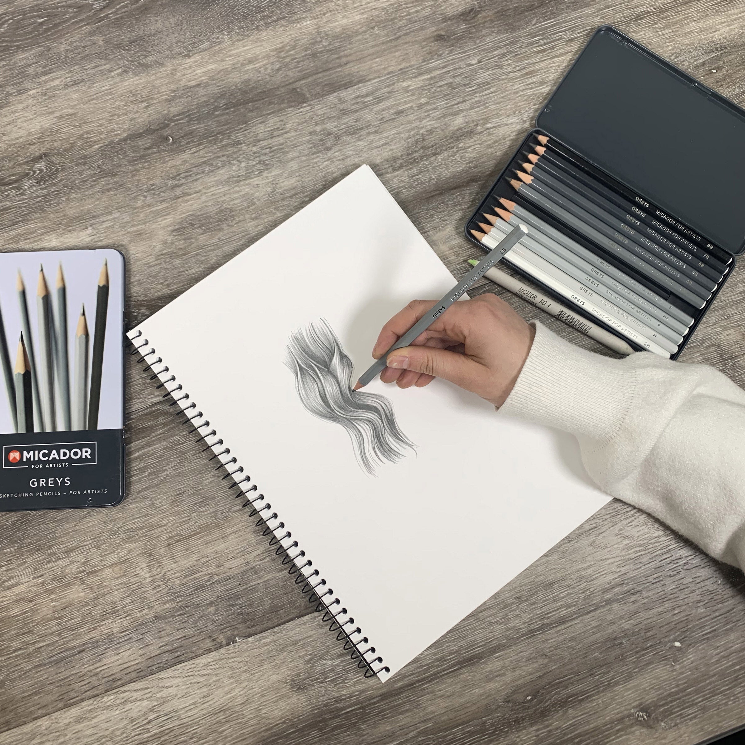 Greys Sketching Set FSC 100%, Tin 12 Micador For Artists