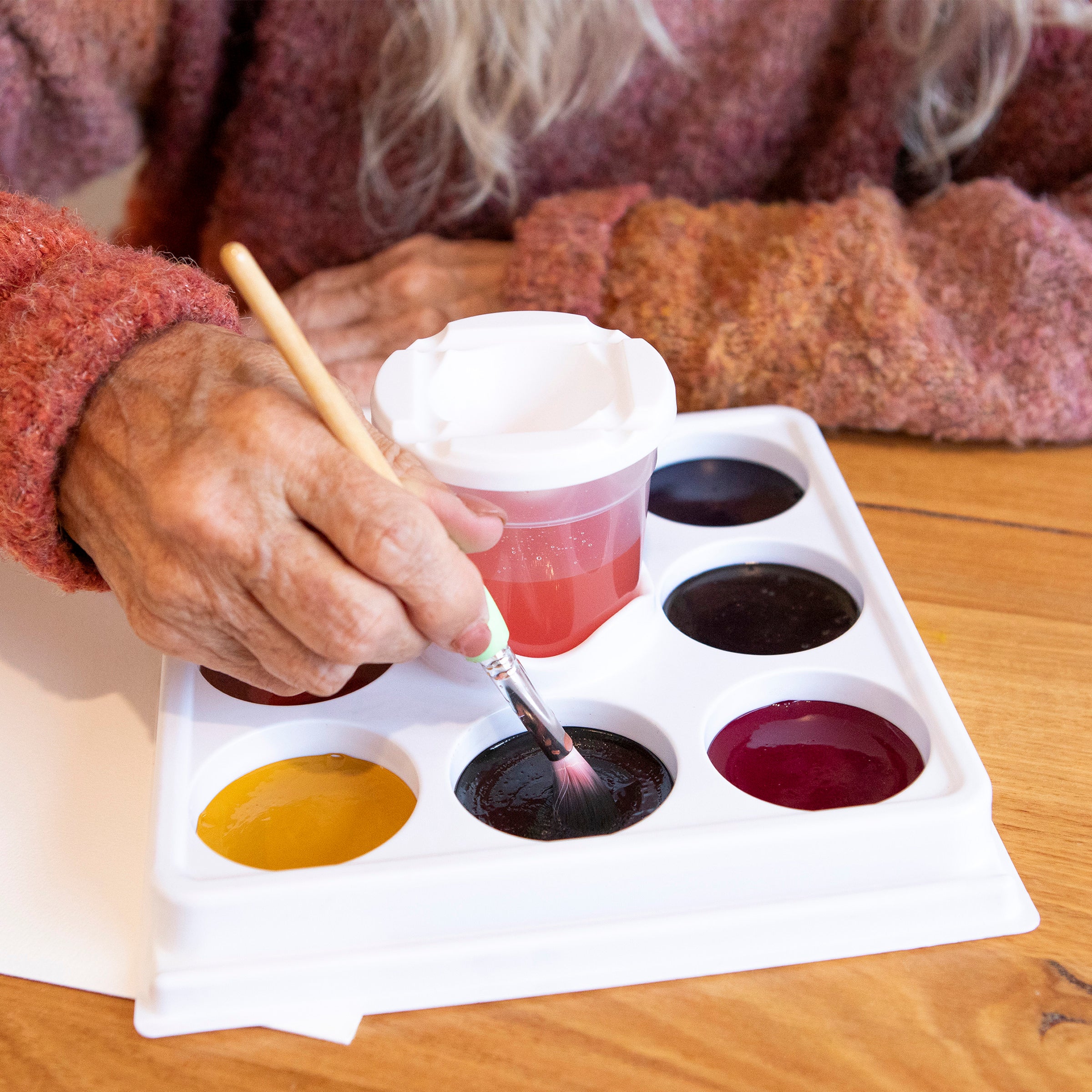 Easy Flow Watercolour Paint Station, Winter Selection, Disc 8, Micador Timeless